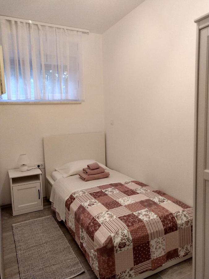 Deluxe Apartment Joia With Balcony On The Beach Bacvice, Free Parking, Old Town, Near Ferry Port Split Eksteriør billede